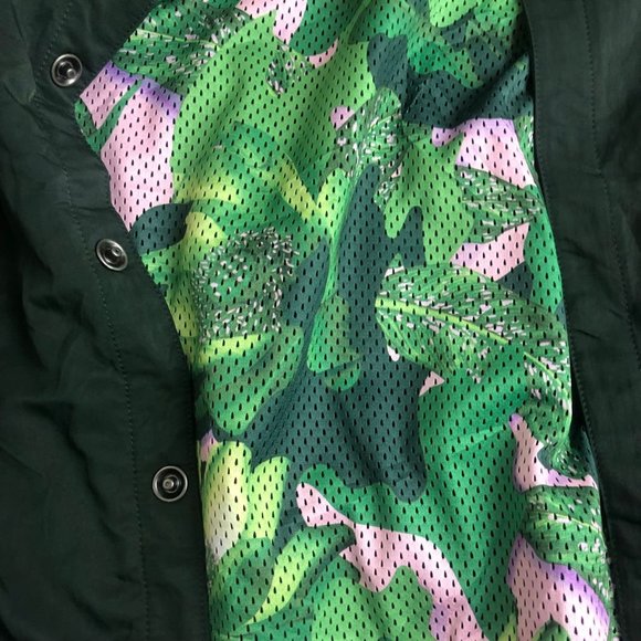 Nike Boy's Size M Varsity Jacket Dark Green New With Tags - Picture 3 of 4